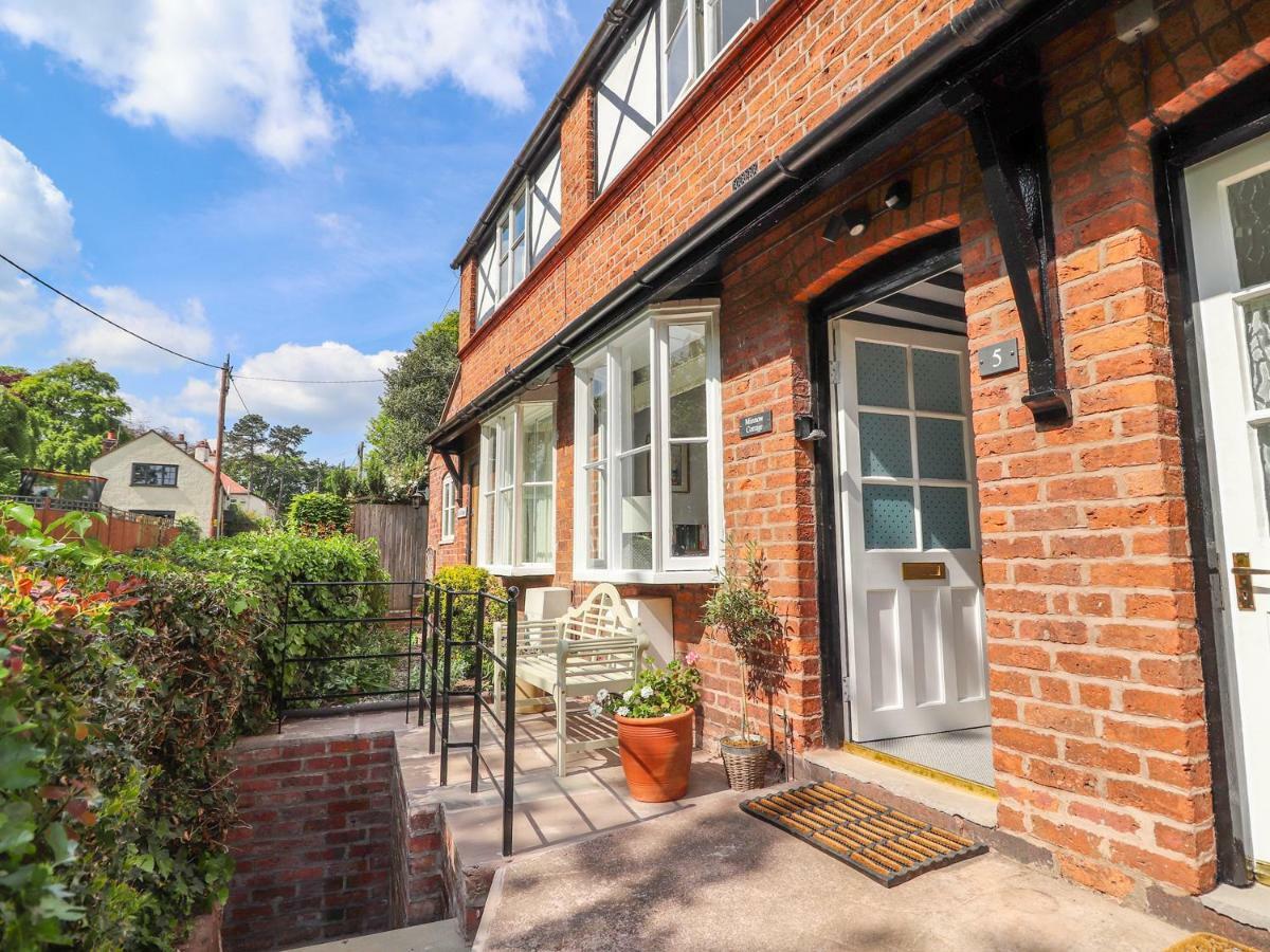 Minnow Holiday home Malpas (Cheshire)